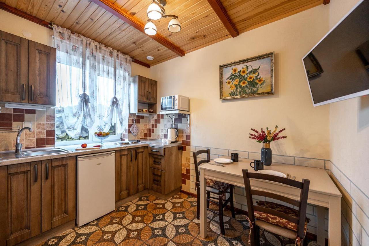 Emerald House Mykulychyn Dış mekan fotoğraf