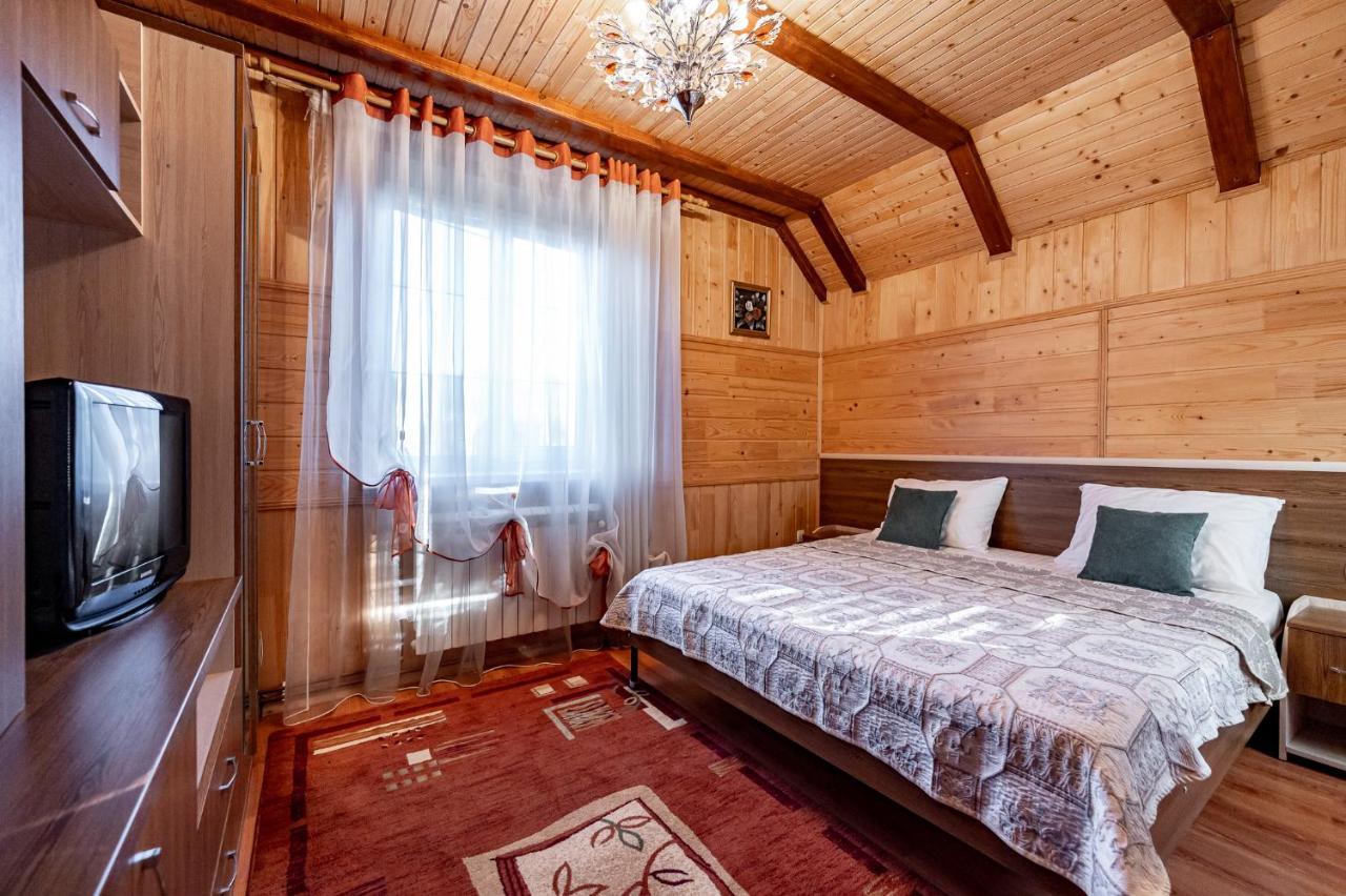 Emerald House Mykulychyn Dış mekan fotoğraf
