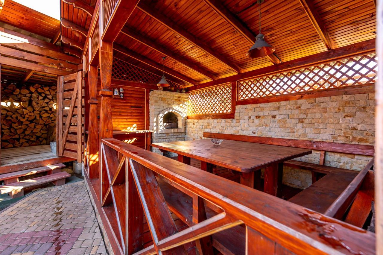 Emerald House Mykulychyn Dış mekan fotoğraf