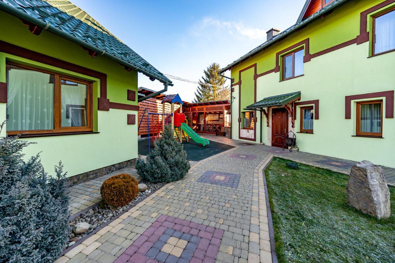 Emerald House Mykulychyn Dış mekan fotoğraf