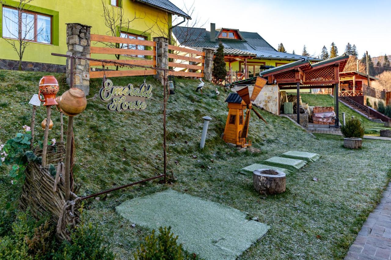 Emerald House Mykulychyn Dış mekan fotoğraf