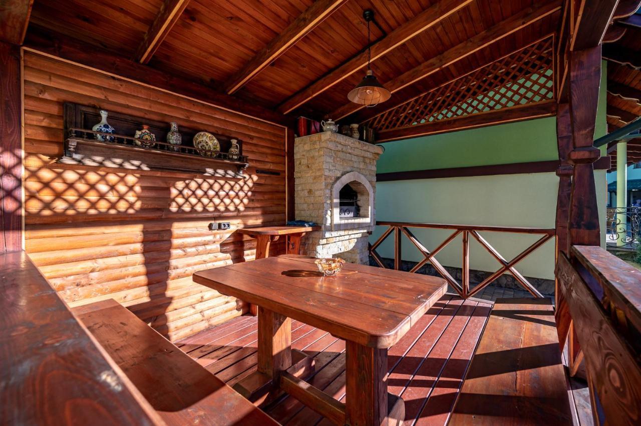 Emerald House Mykulychyn Dış mekan fotoğraf