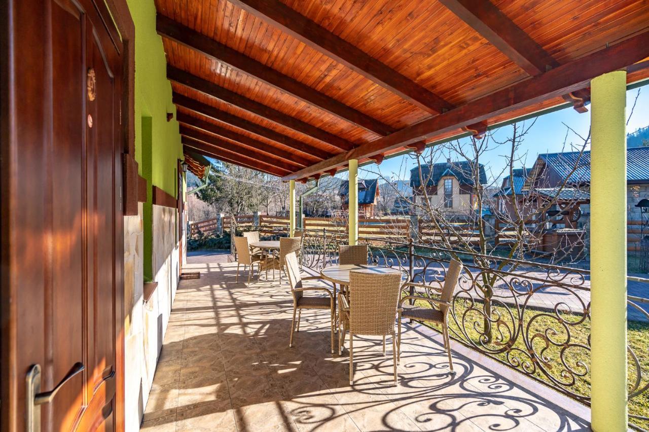 Emerald House Mykulychyn Dış mekan fotoğraf