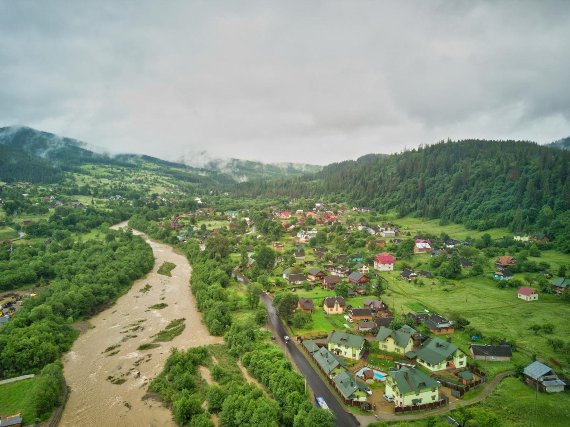 Emerald House Mykulychyn Dış mekan fotoğraf