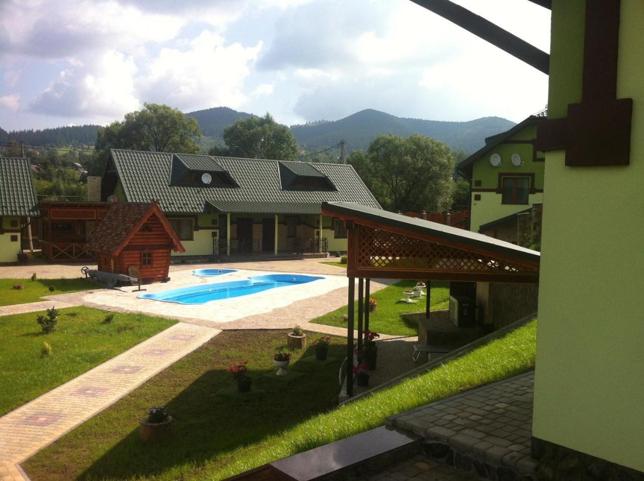 Emerald House Mykulychyn Dış mekan fotoğraf